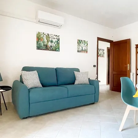 Cocteau House شقة